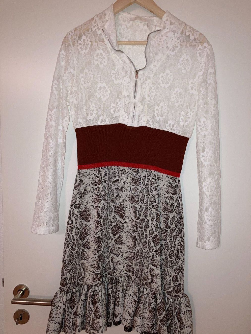 Chloé Vestiti: Chloé Cocktailkleid – Nuovo (secondo la descrizione) da Uitikon Waldegg venduto da sarab6928