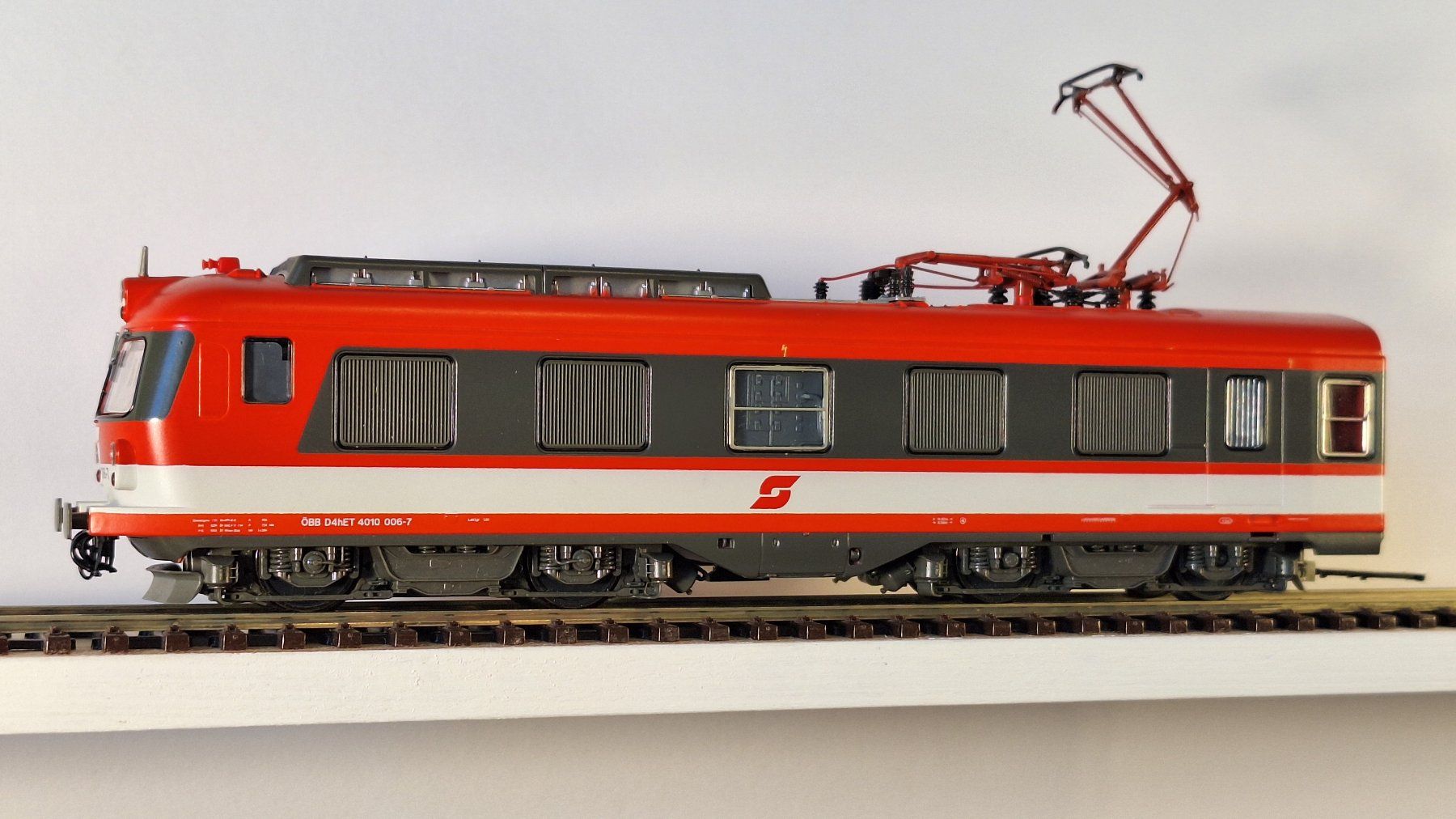 Roco Trains électriques: ÖBB 4010 Roco rot/grau – D'occasion à Bern par BahnliebhaberRe420 2