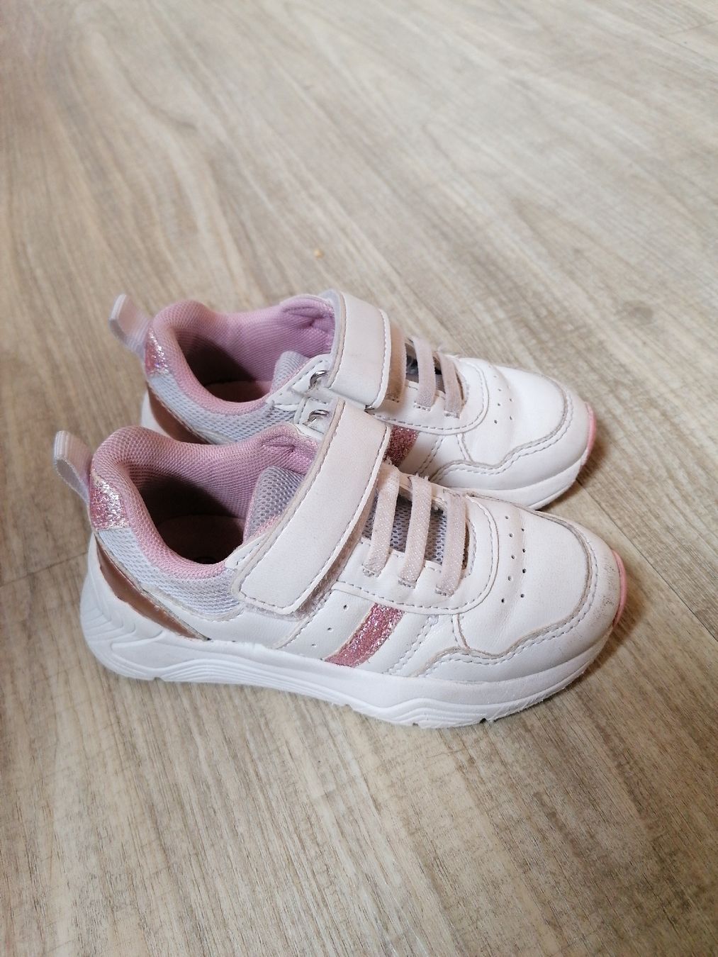 Scarpe per ragazze: Sneakers weiss/rosa 25 – Usato da Huttwil venduto da happy-82 1