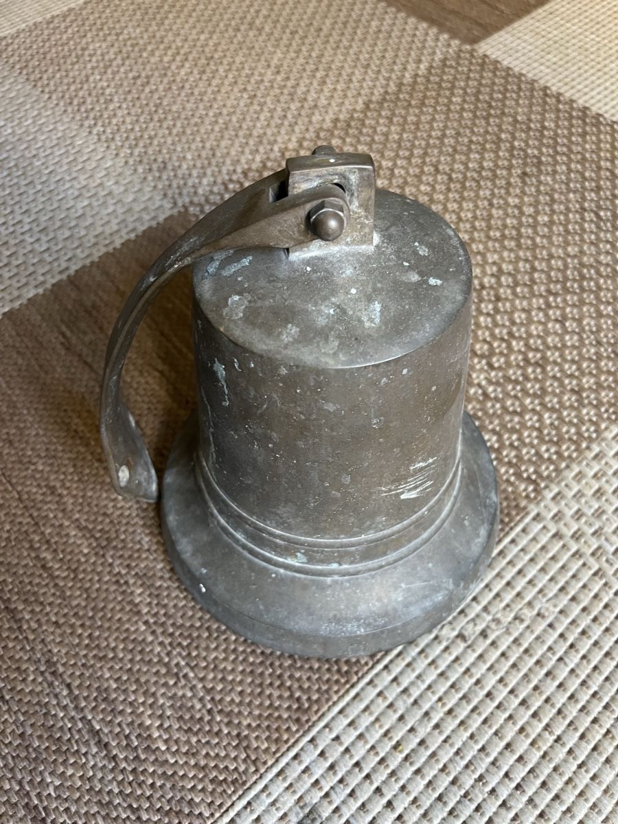 Tutte le decorazioni: Vintage 19cm diameter wall mounted brass bell – Usato da Genève venduto da Kkk137 1