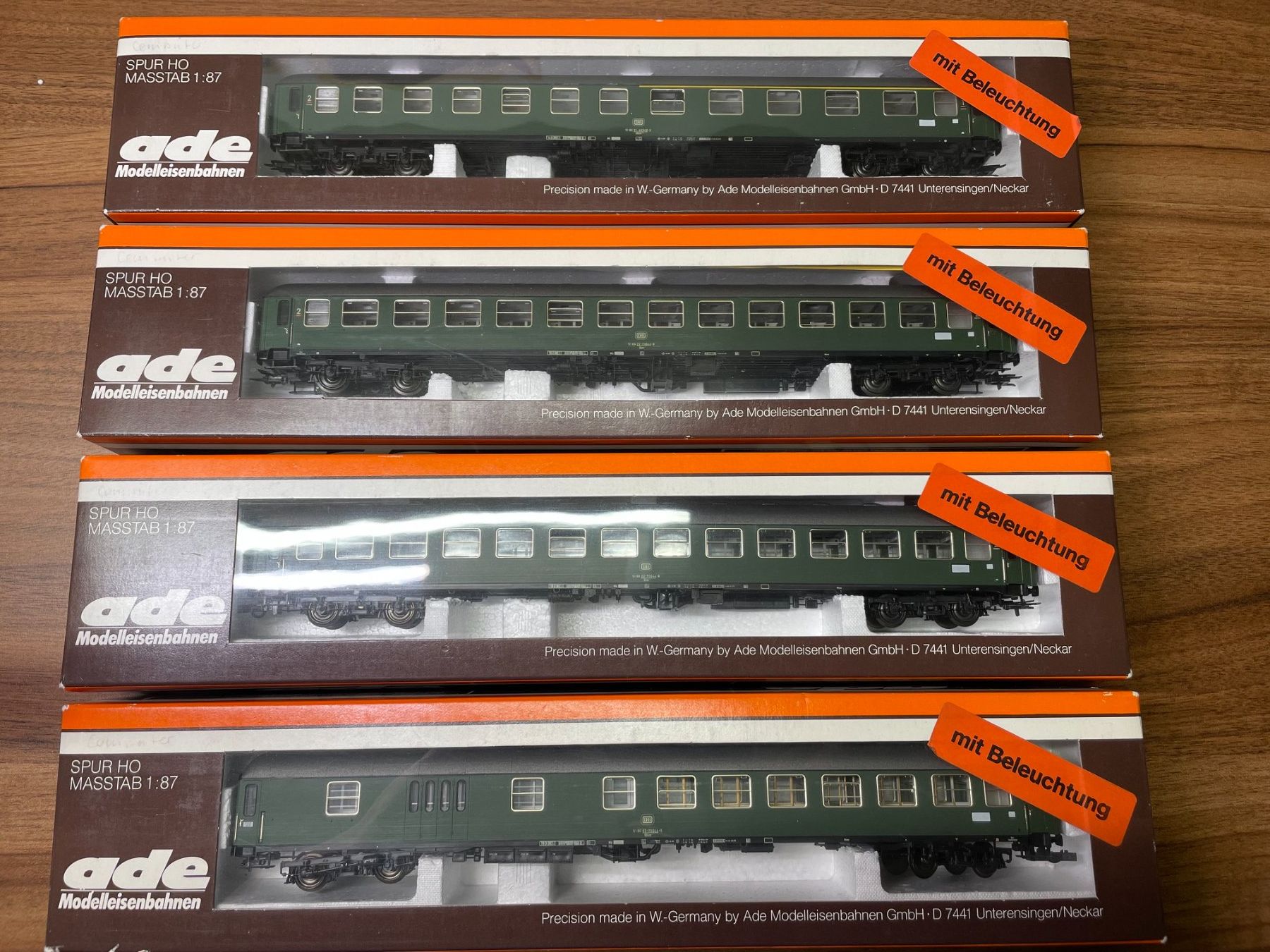 Modellini di ferrovie: ADE 4x Personenwagen der DB in DC – Usato da Villmergen venduto da Mfritz 3