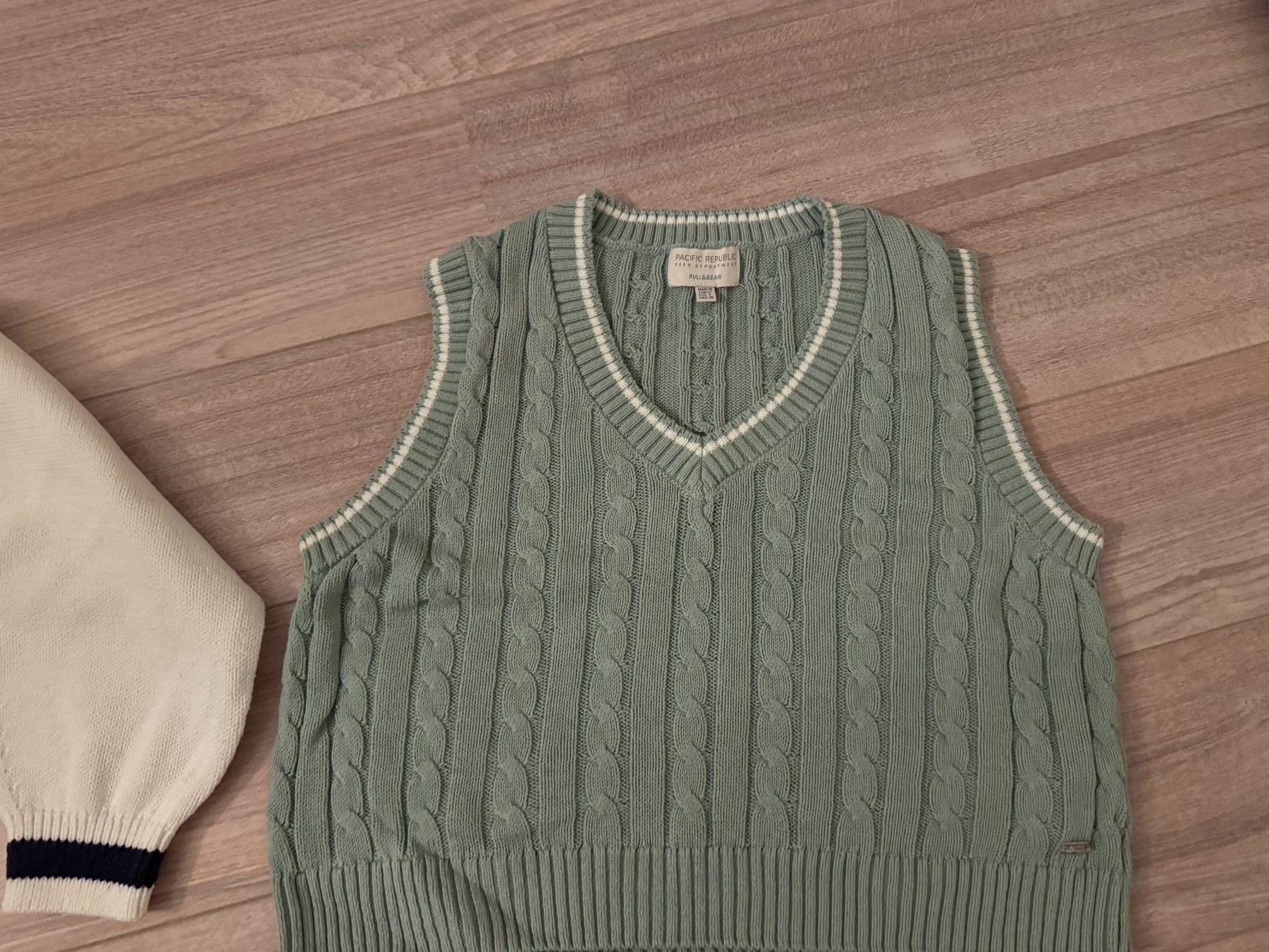 Lotti di vestiti: 4 Stk. Damen Pullover/Pullunder Set Gr. S – Usato da Bonstetten venduto da MJ45 2