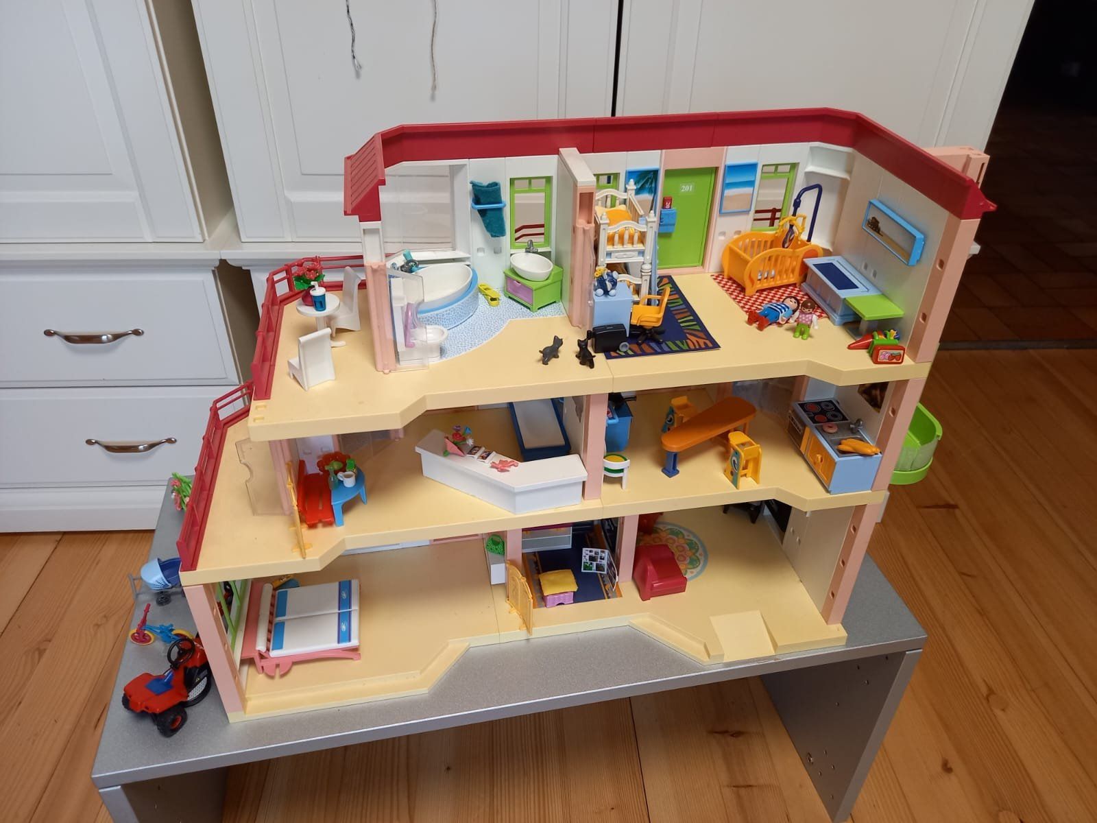 Playmobil Giocattoli: Playmobil Hotel – Usato da Willisau venduto da svfilu 1