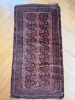Schöner antiker turkmenischer Orientteppich