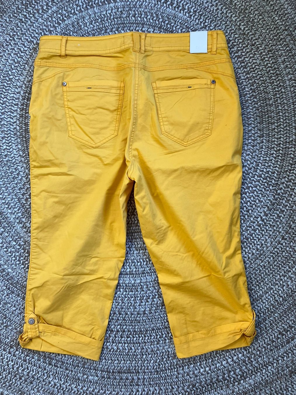 Cecil Hosen: Cecil Caprihose Model New York W31 – Gebraucht aus Laupen ZH von kar_lfz6