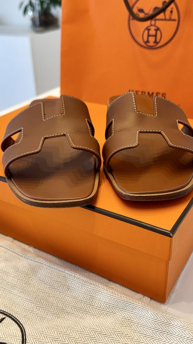 Hermès Chaussures femmes: Hermes Oran Sandalen 39 – D'occasion à Richterswil par dijanavuk 1
