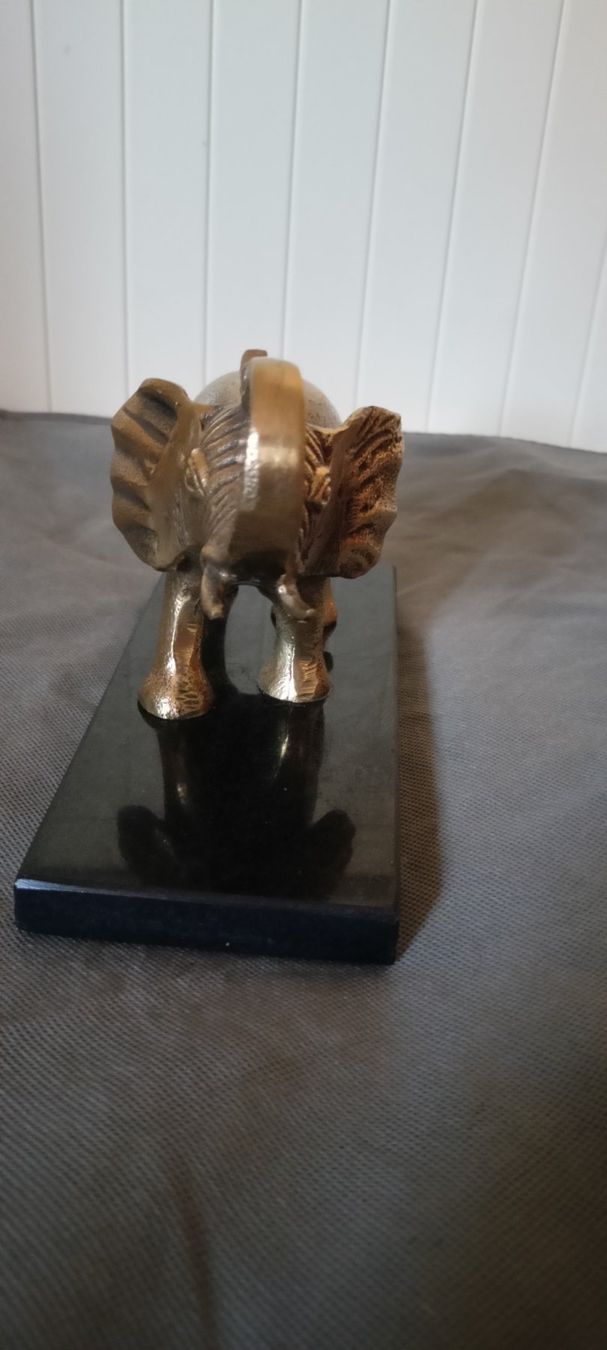Sculture & Statue: deux statue éléphant en marbre et aluminium – Nuovo e nell'imballaggio originale da GENEVE venduto da goldforall 5