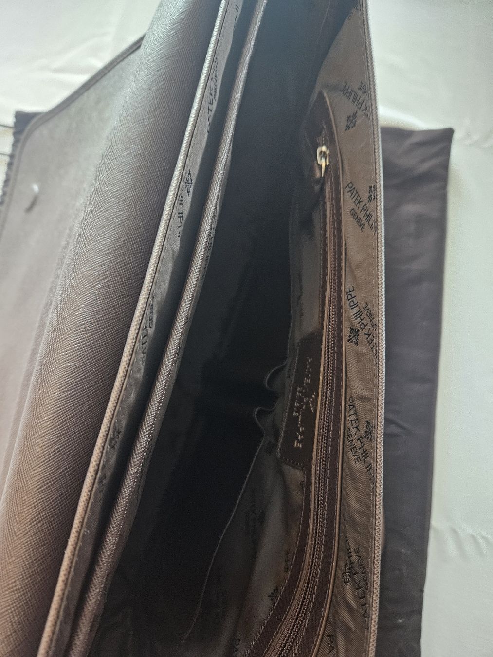 Patek Philippe Borse: Patek Philippe Umhängetasche/ Div. Accessoires – Nuovo e nell'imballaggio originale da Kilchberg ZH venduto da MMS80 4