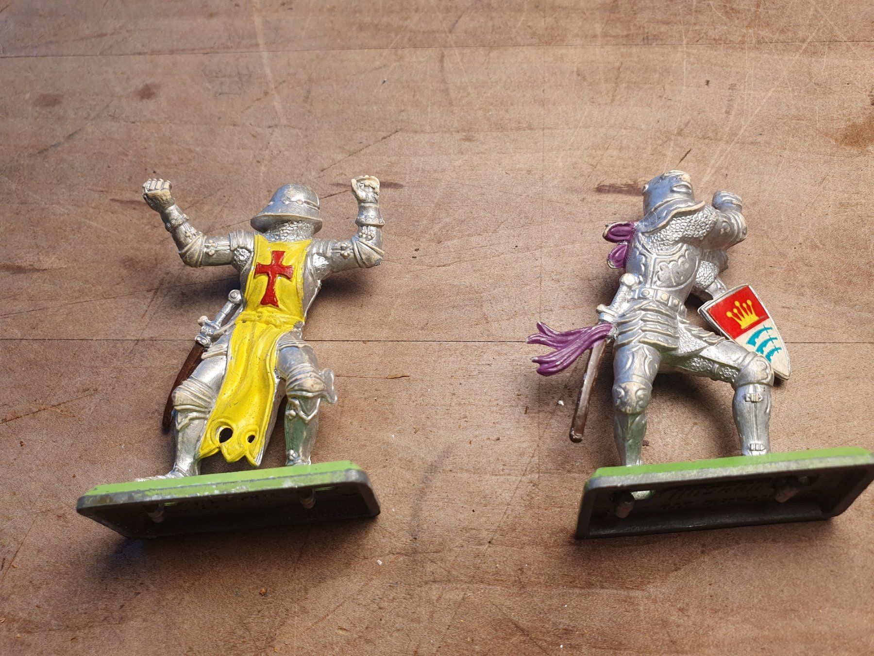 Figuren: 2 Stk Deetail Ritterfiguren – Gebraucht aus Zürich von loosebone 1