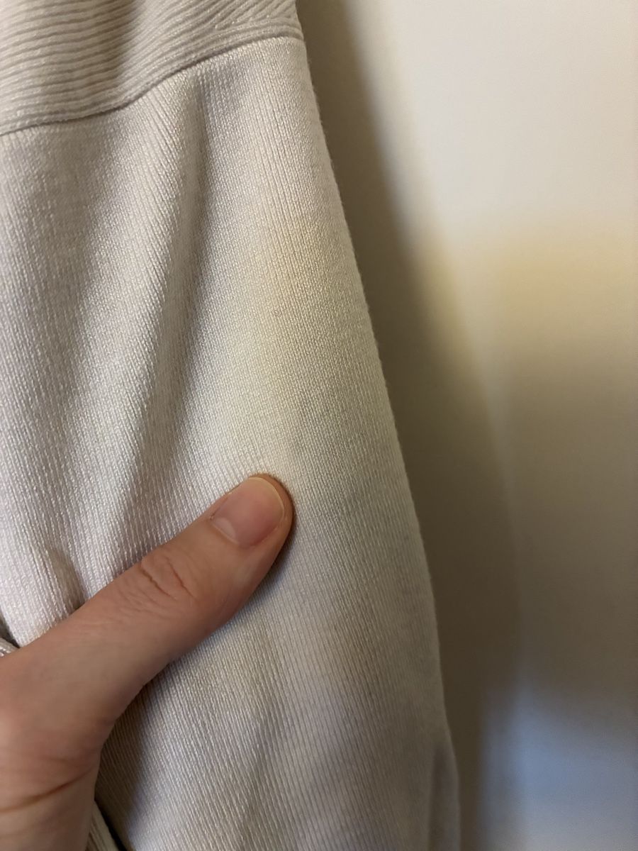 Cos Giacche: COS Cardigan mit Makel – Usato da Wädenswil venduto da Gilmored83 2