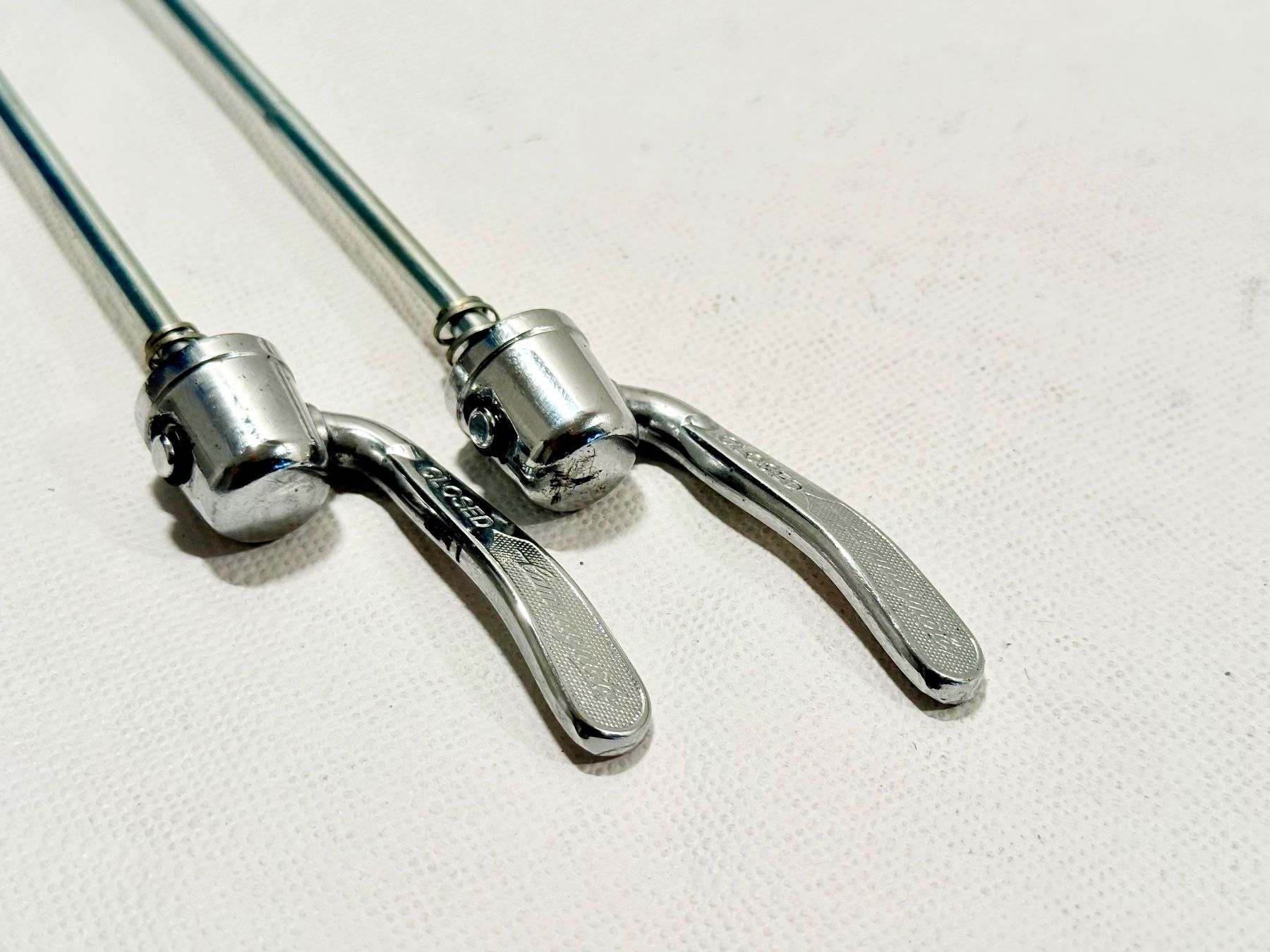 Campagnolo Pezzi di ricambio: Campagnolo Schnellspanner Set 172 Gramm / 2607 – Usato da Luzern venduto da bikeandbeltcom 1