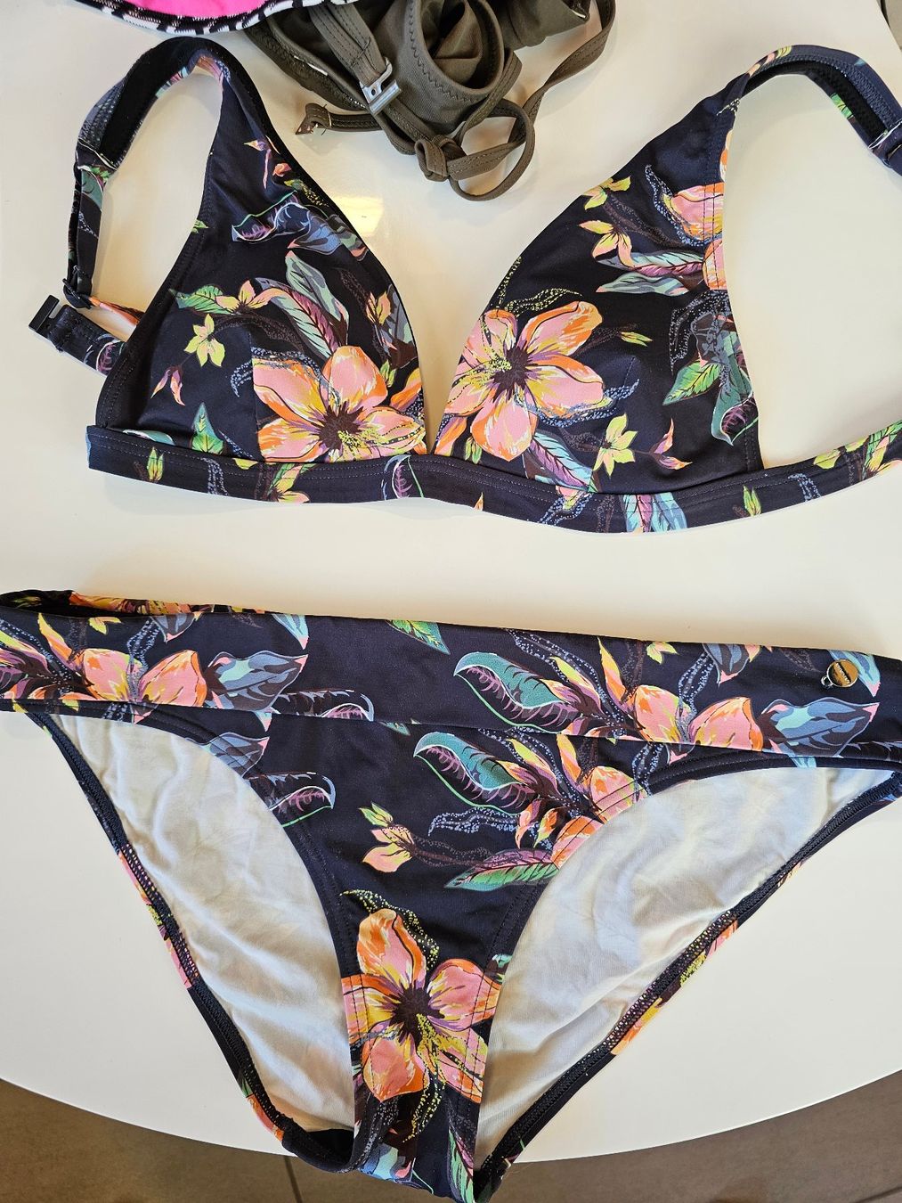 Badekleider & Bikinis: 3 Bikinis Grösse S/M – Gebraucht aus Einigen von Pretorius66 1
