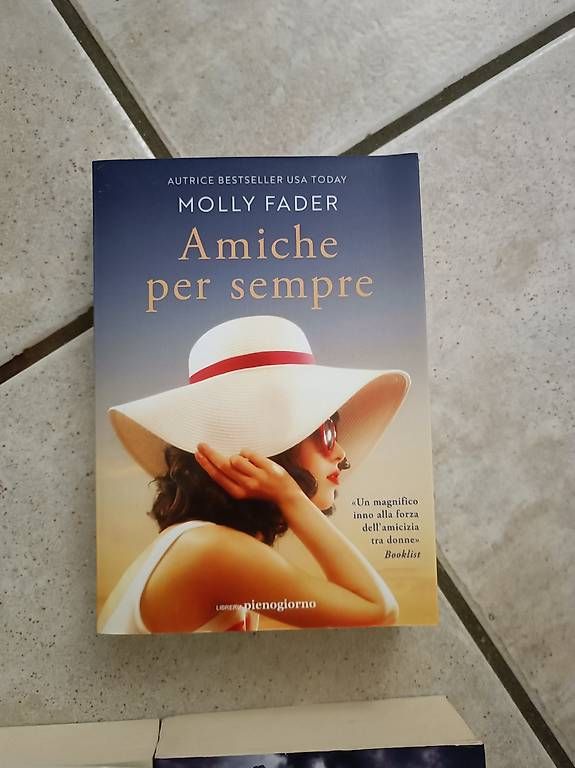 Libri: Vendo libro " amiche per sempre" – Usato da Pregassona venduto da Paolinhaaa88