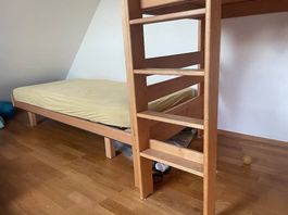 Holzkletterturm