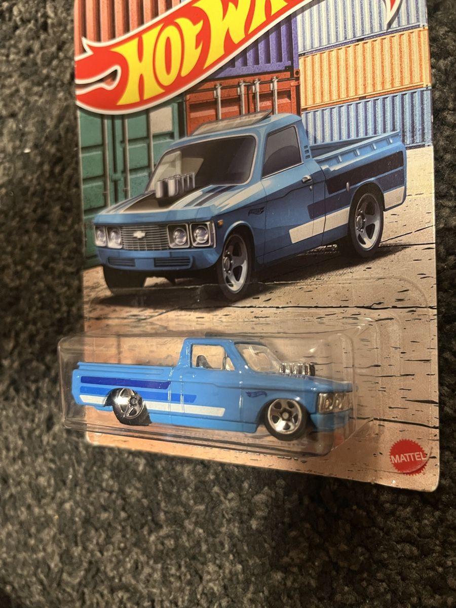 Hot Wheels Giocattoli: HW Custom '72 Chevy LUV – Nuovo e nell'imballaggio originale da Zürich venduto da ole_8rwr 1