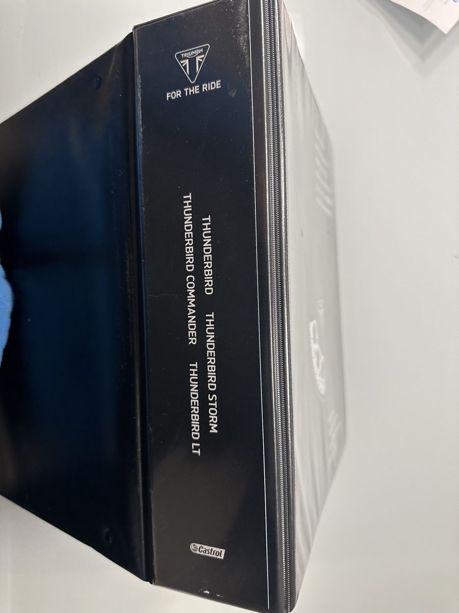 Libri: Triumph Thunderbird   Service Manual – Nuovo (secondo la descrizione) da Mörschwil venduto da Hilbilly 1