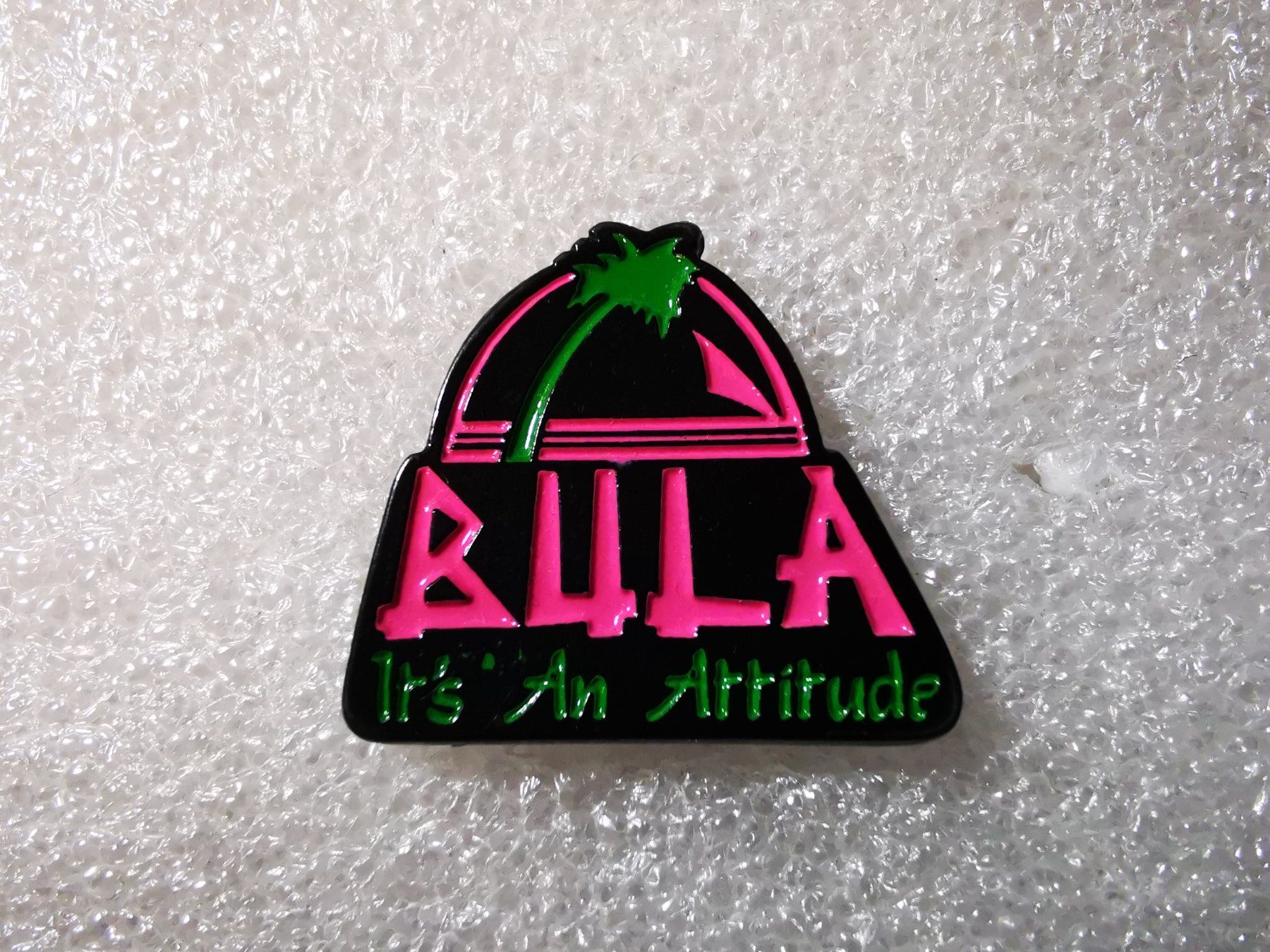 Plaketten & Abzeichen: Ansteckpin 4: Billa its an Attitude – Gebraucht aus Oppligen von Pin-Fall-Shop