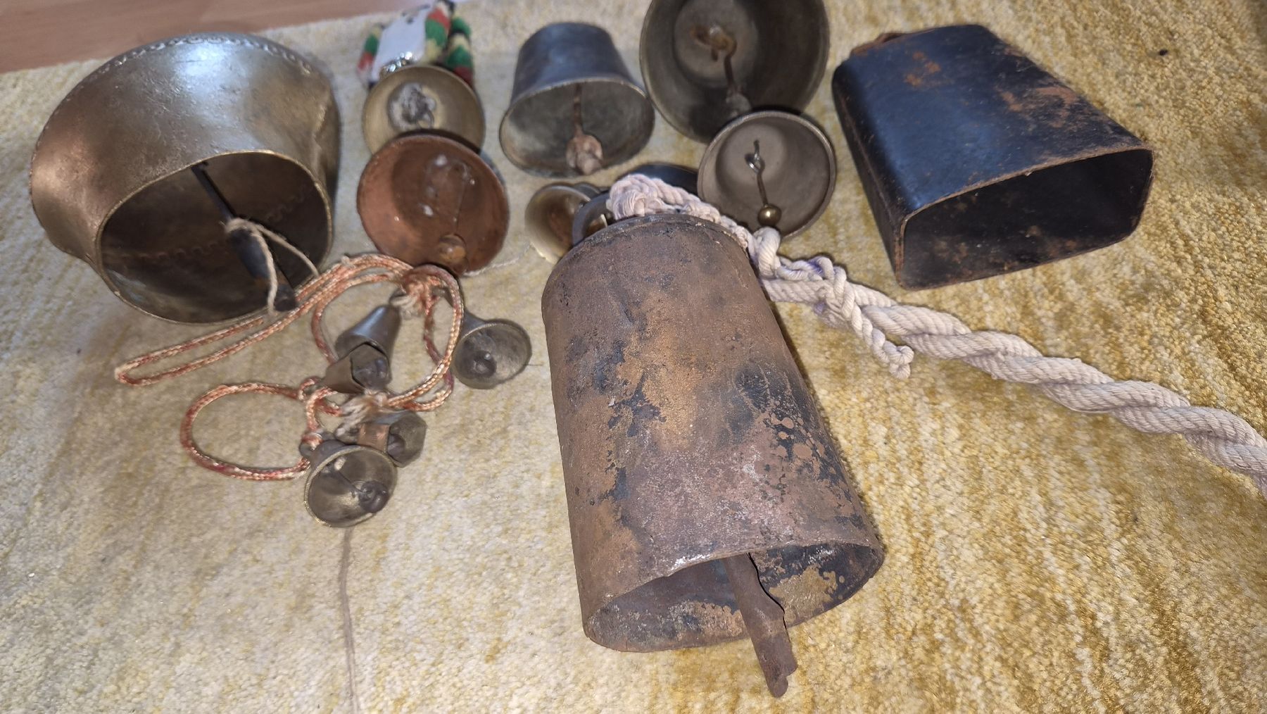 Campanacci mucche: 15 Glocken  Sammlung  – Usato da Kölliken venduto da MissesBossTop1 8