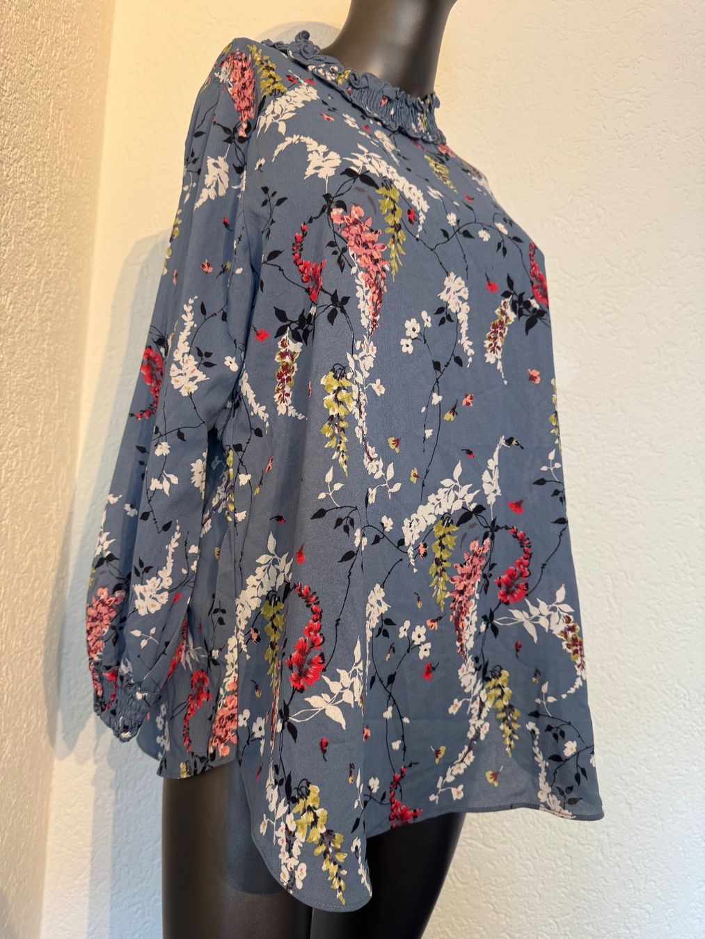 Camicette: Sommer Bluse Blumenmuster Gr M Blau – Usato da Frenkendorf venduto da Style365 2