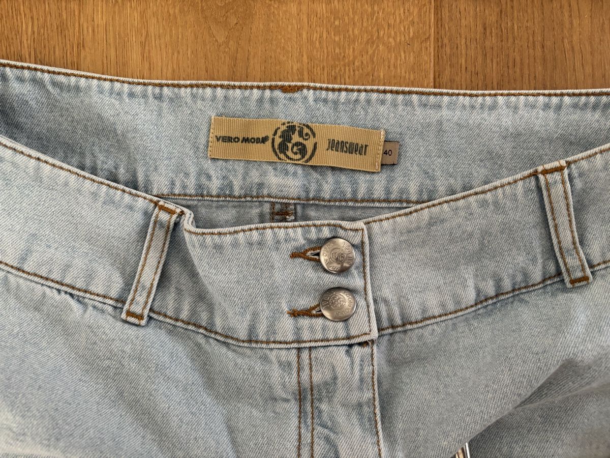 Vero Moda Röcke: Vero Moda jeans skirt midi, 40 – Gebraucht aus Windisch von bymarikaa 1