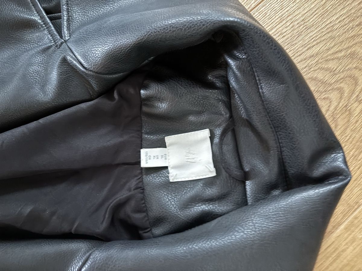H&M Giacche: Lederimitat Biker Jacke – Nuovo (secondo la descrizione) da Auslikon venduto da Ruth.Adele 1