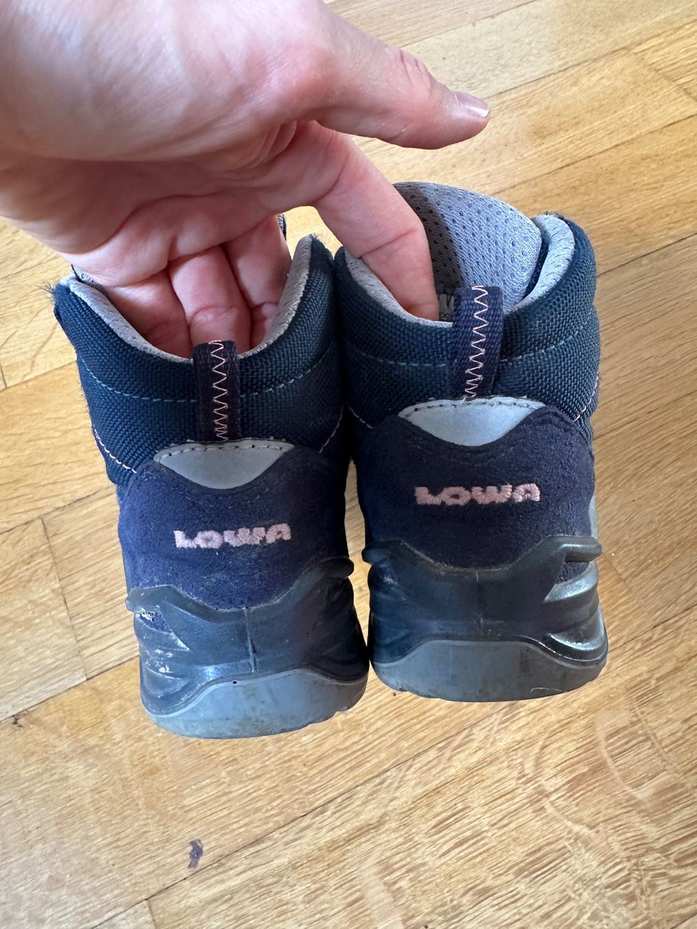Lowa Scarpe per ragazzi: Lowa Wanderschuhe Gr. 28 – Usato da Birsfelden venduto da pat_q766 4