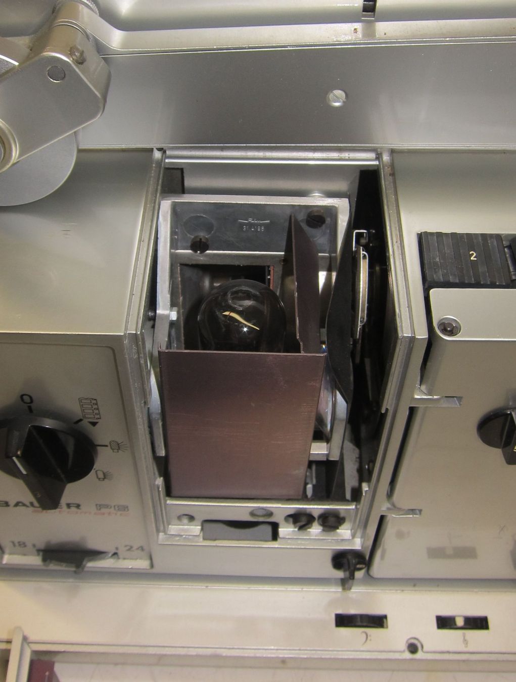 Pellicole: BAUER P6 AUTOMATIC 16mm Filmprojektor, Defekt – Usato da Männedorf venduto da livesteam 7