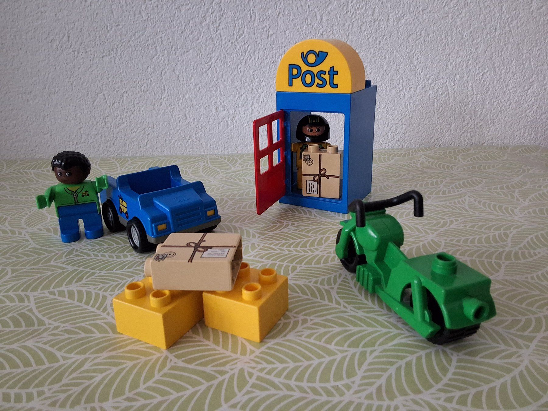 Lego Spielzeuge: Lego Duplo Post Lieferung – Gebraucht aus Liebefeld von moony4blue 2
