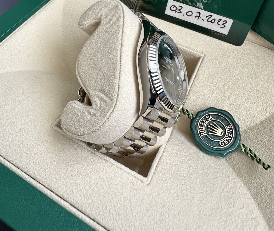 Rolex Uhren: 2023 New 40mm Rolex Day–Date White Gold – Green, ref: 228239 – Neu (gemäss Beschreibung) aus Risch von Zuger2020 4