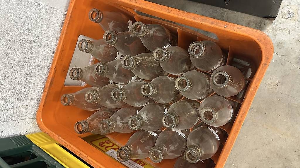 Casse di trasporto: AFRI COLA Harasse mit 24 Flaschen – Usato da Luzern venduto da chridumax 1