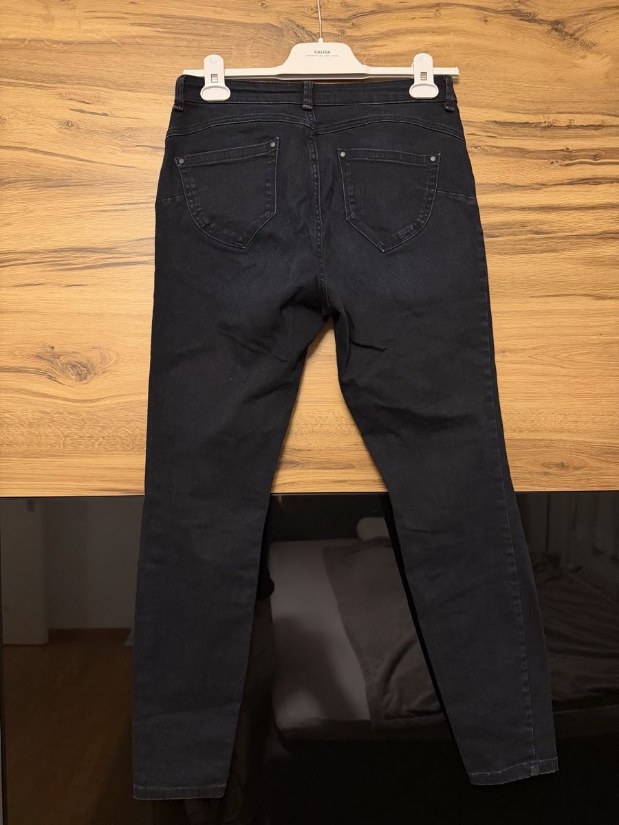 C&A Jeans: C&A Skinny Shaping Jeans, Grösse 40. – Gebraucht aus Adliswil von StephanieAnnina 1