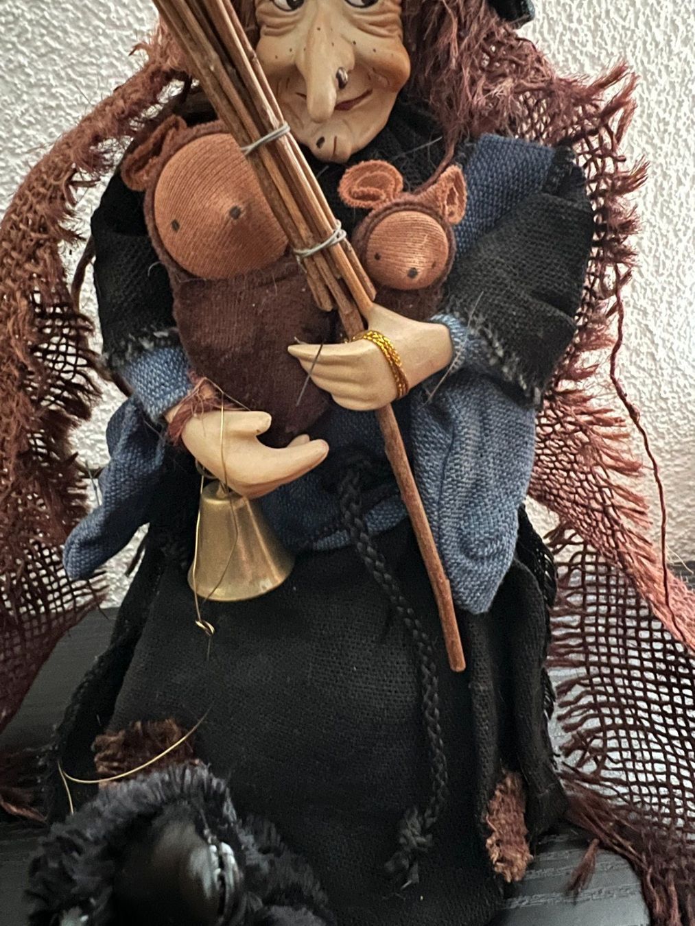 Figurines: Hexe Figur mit Rabe – D'occasion à Wittenbach par Xastridx 2