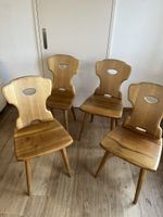 4 Stühle Holz rustikal Esszimmerstühle gebrauchter Zustand