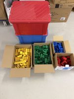 LEGO Duplo Bausteine in Boxen mit Bauplatte 38x38 cm & Tiere