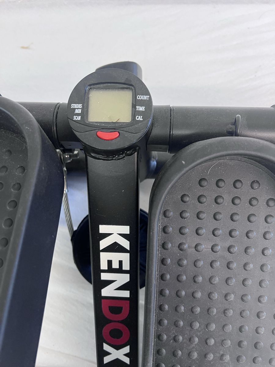Hometrainer: Stepper Kendox  (94) – Usato da Glattfelden venduto da bro_f2vv 1
