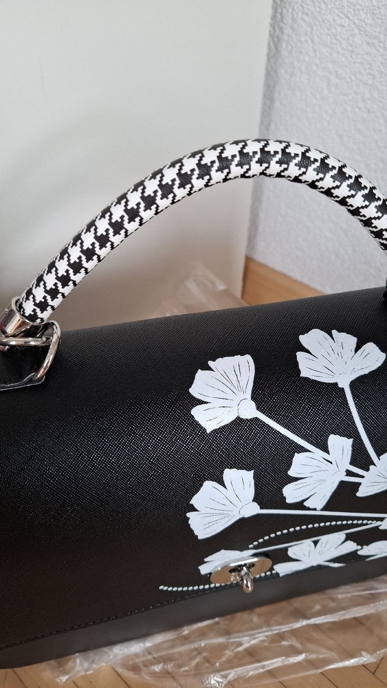 Obag Borse da donna: obag queen – Usato da Schwarzenbach SG venduto da LoveBag 2