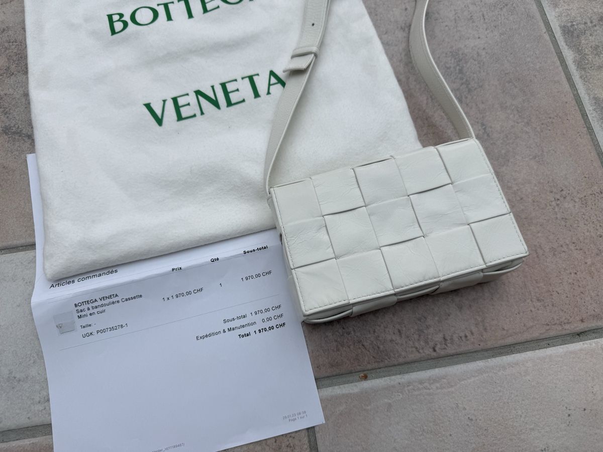 Bottega Veneta Borse: Bottega Veneta Cassette NP. 2400.- – Usato da Ellighausen venduto da privateseller 1