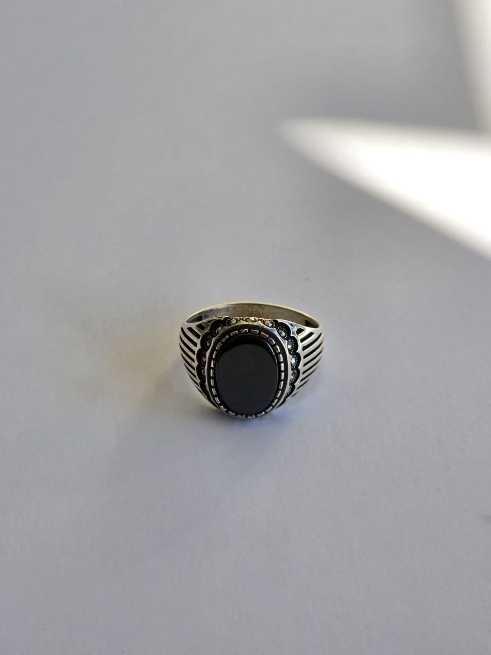 Onyx Anelli: Bague en argent, Onyx, taille 66 – Nuovo e nell'imballaggio originale da Neuchâtel venduto da NIDAVELIR 1