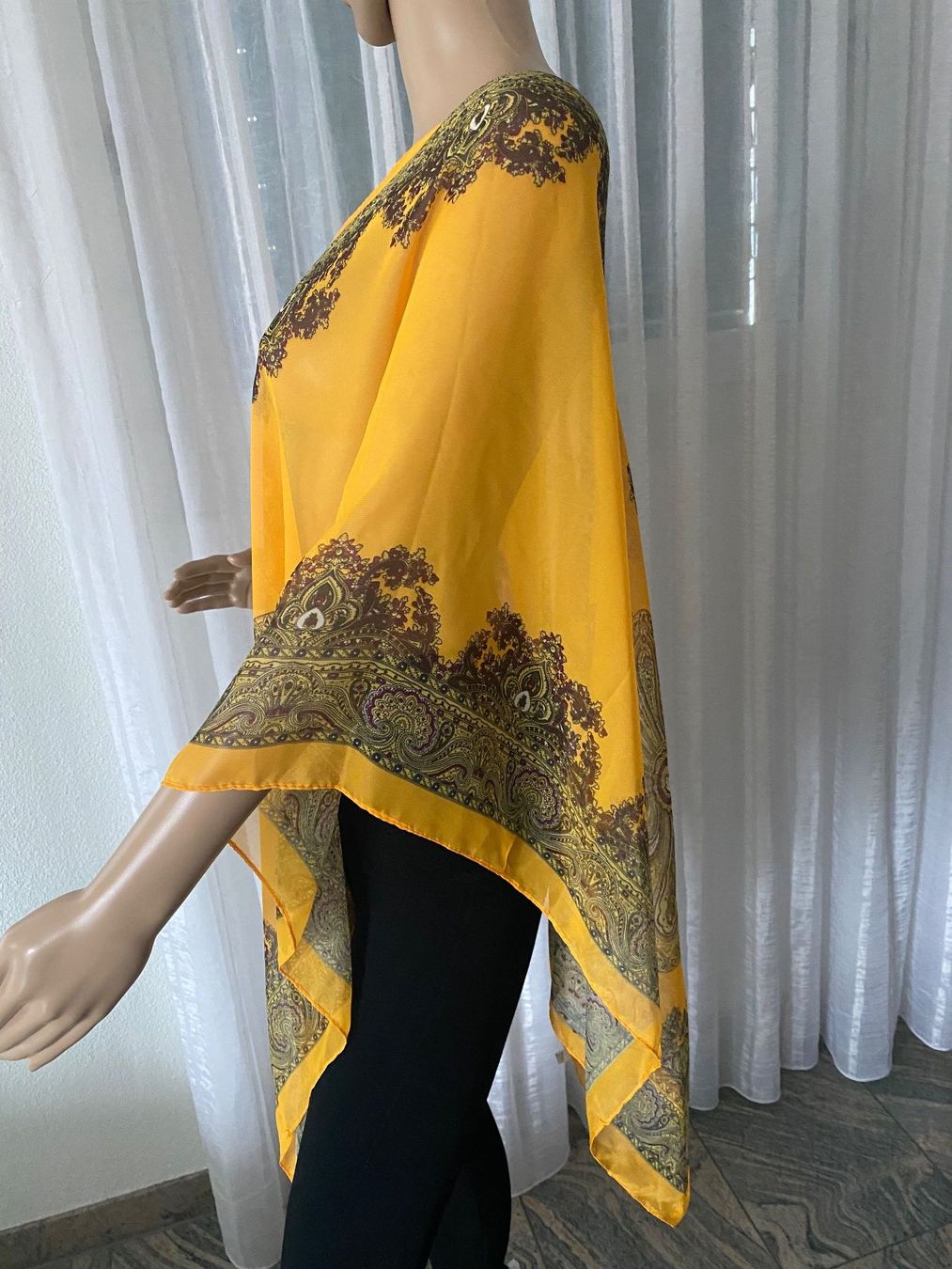Camicette: stilvolle und edle Bluse/Tunika, gelb, 1 Size – Nuovo e nell'imballaggio originale da Winkel venduto da ferrari2022 3