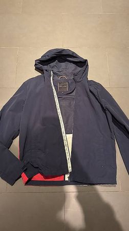 Veste Tommy Hilfiger légère, taille 176, printemps