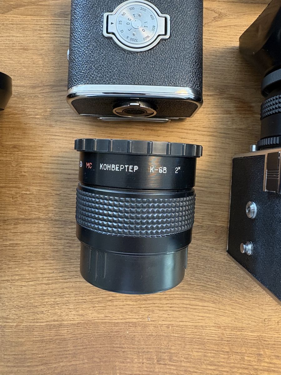 Fotocamera: Mittelformatkamera Kiev 88 Set mit Objektiven – Usato da Laupen ZH venduto da Abarth95 2