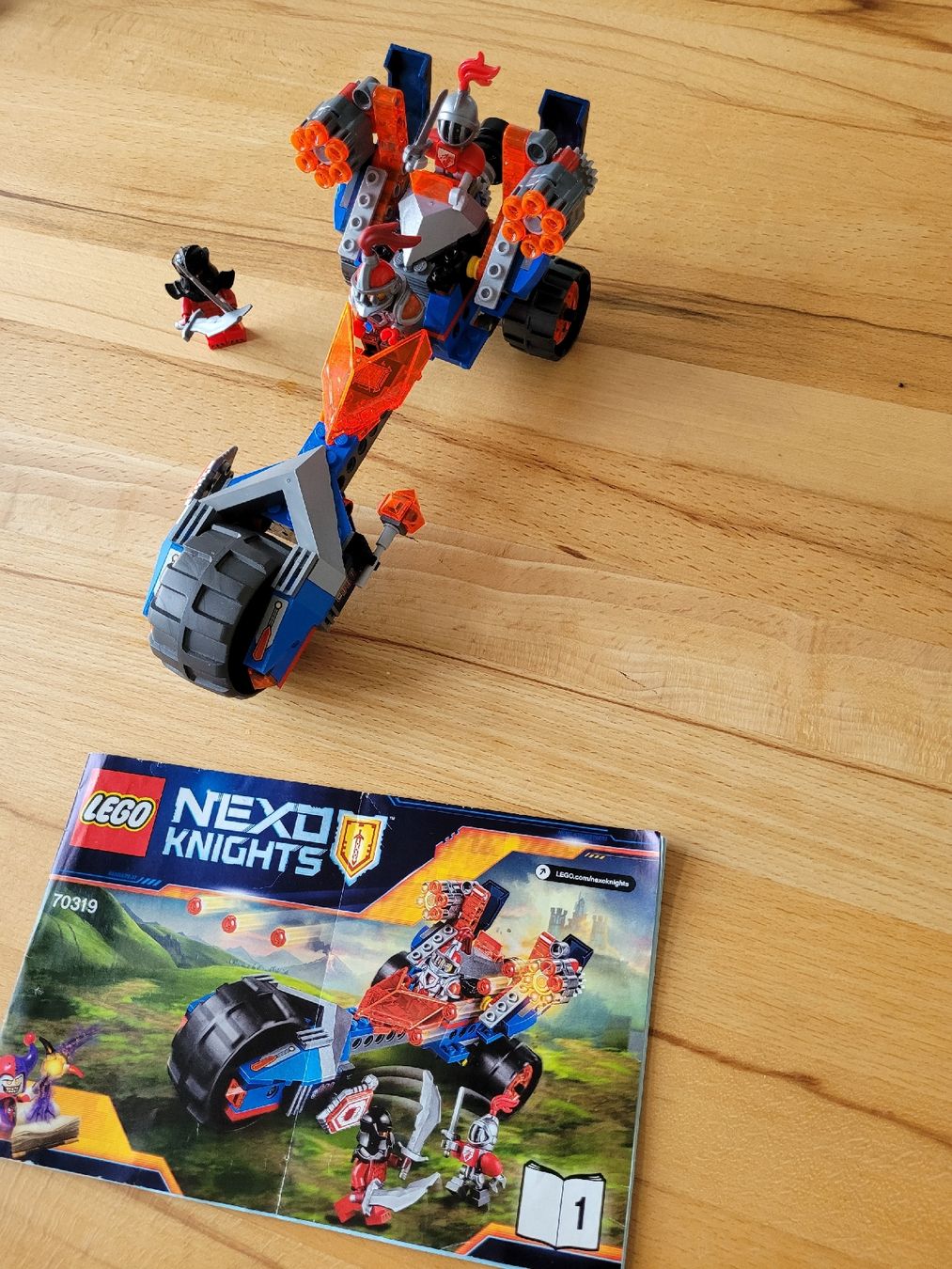 Lego Spielzeuge: Lego Nexo Knights 70319 komplett – Gebraucht aus Erlinsbach SO von Elso72