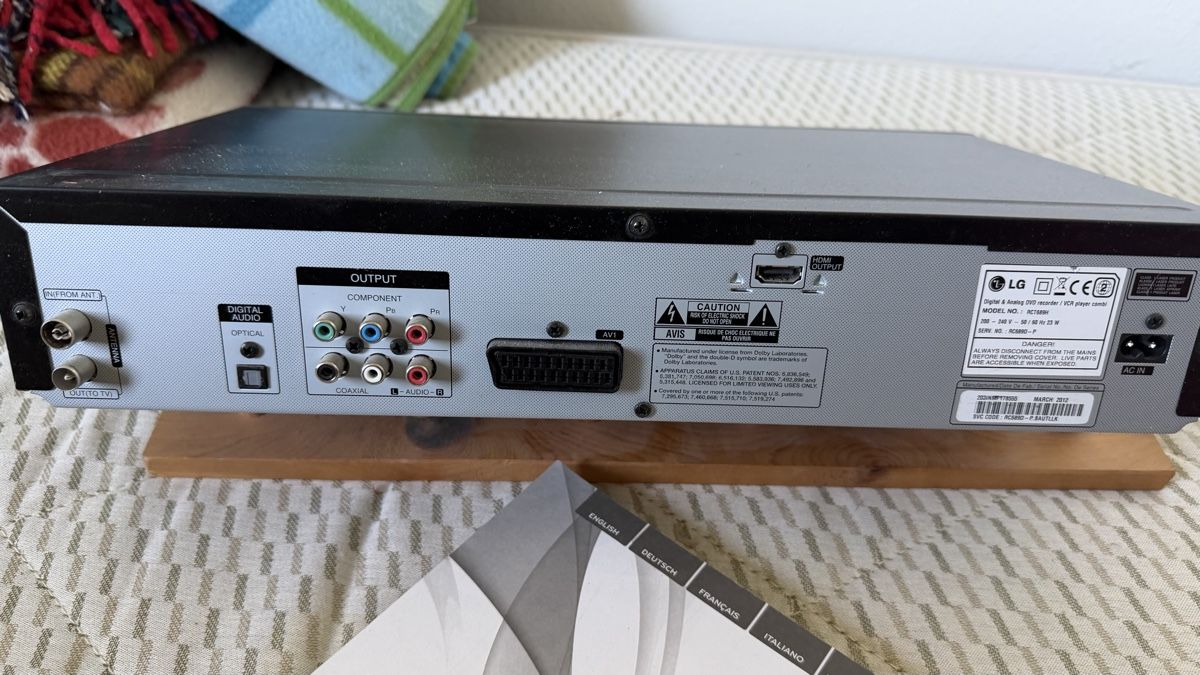 LG Sistemi audio & multimediali: LG DVD und VHS Player – Usato da Chur venduto da tblr 2