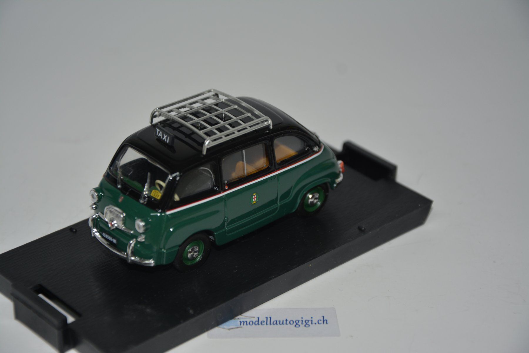 Fiat Modellini d'auto: Fiat 600 Multipla D , 1960 , Brumm, 1:43 – Nuovo e nell'imballaggio originale da Goldach venduto da Feivel9 2