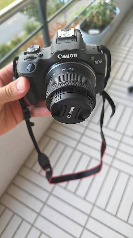 Canon Fotocamera: Canon eos R100 – Usato da Emmenbrücke venduto da mar_bn26 1