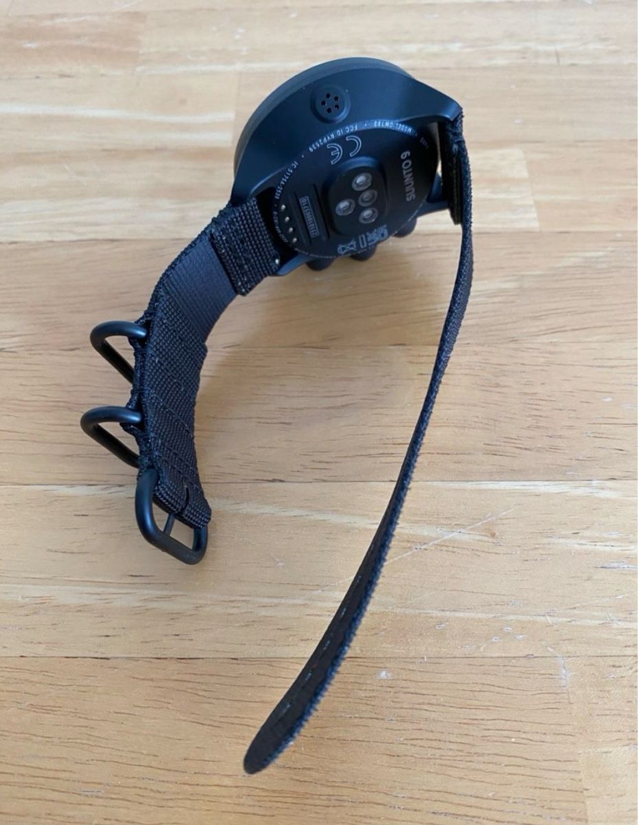 Suunto Smartwatch: Suunto 9 Baro Titanium Charcoal Black – Neu (gemäss Beschreibung) aus Ebnat-Kappel von  3