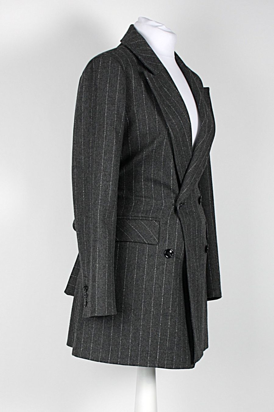 Giacche: MAX&CO Blazer grau gestreift Grösse 40 – Usato da Zollikofen venduto da Restwert_Zollikofen 2