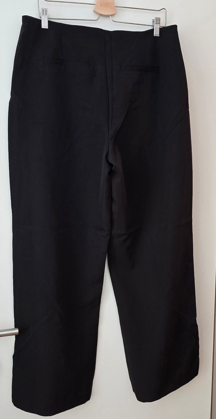 Pantaloni: Schwarze Culotte Sommerhose, Grösse L – Nuovo e nell'imballaggio originale da Zürich venduto da amysmith 4