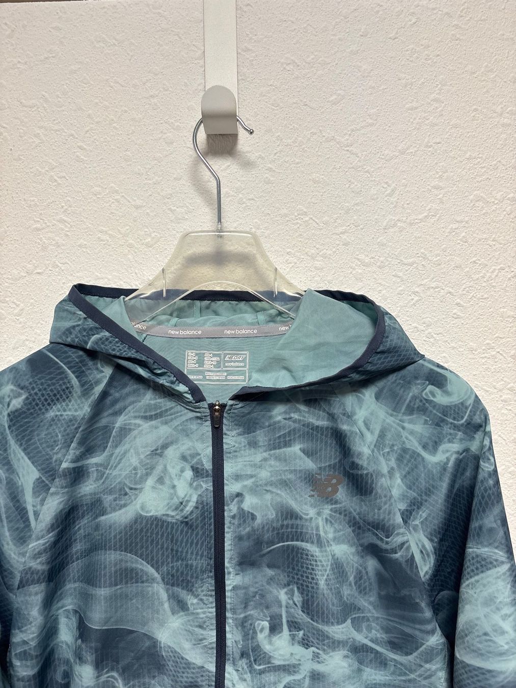 New Balance Giacche: New Balance Windbreaker blau Gr. M – Usato da Bottmingen venduto da ana_5hrv 3