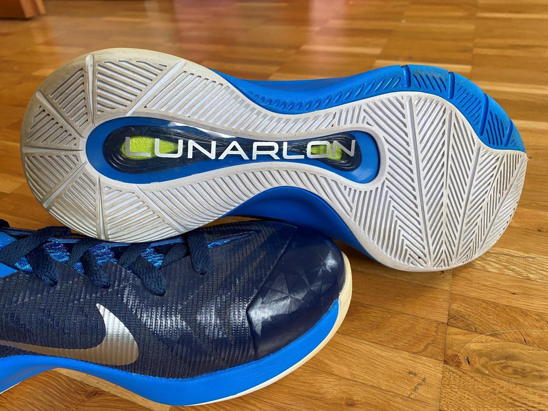 Nike Schuhe für Jungen: Nike Sneaker Lunar Hyperquickness blau Gr.39 blau kaum getra – Gebraucht aus Kastanienbaum von Muenchnerkindl1 5